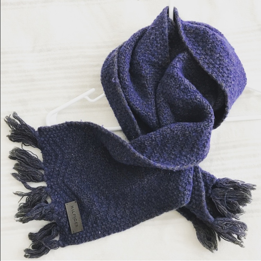 Tommy Hilfiger rare scarf